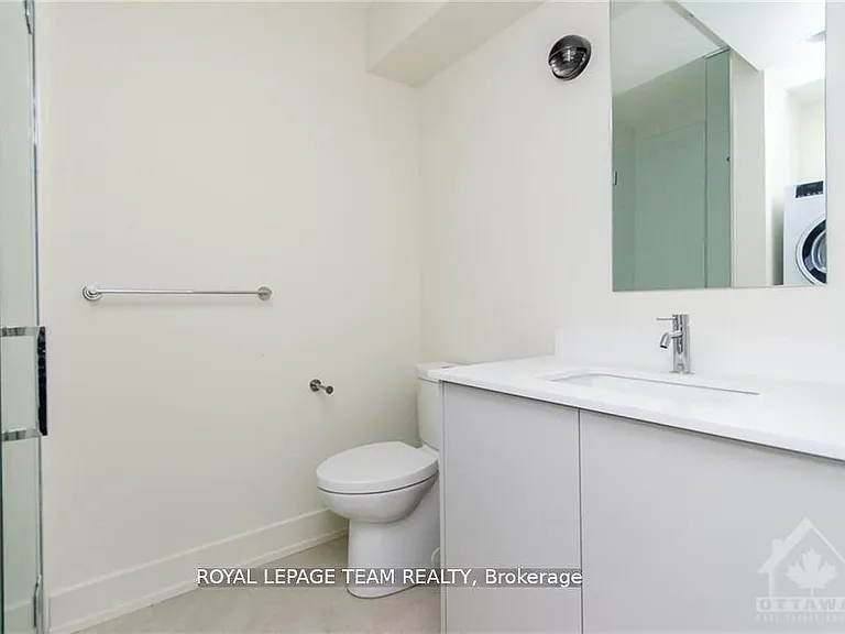 13 B 5th Ave #2 — Photo 7