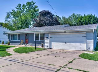 2512 McCain Rd, Jackson, MI 49203