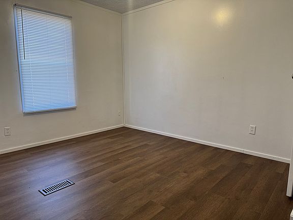 5th image of 7100 Airline Dr #473