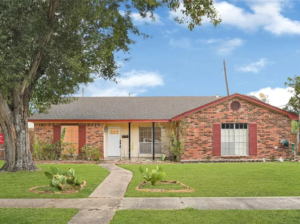 11327 Sageland Dr, Houston, TX 77089