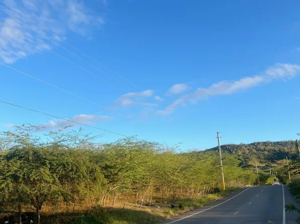 16 Street Susua Baja Brisas, Yauco, PR 00698