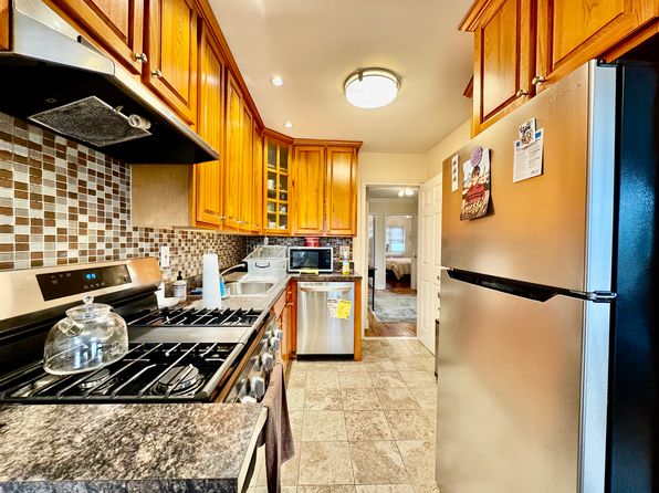 21-48 80th St FLOOR 3