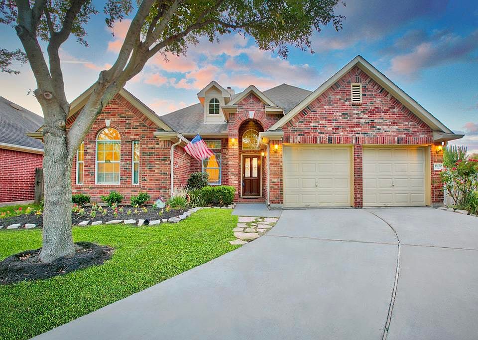 1st image of 18010 Parkwille Ln