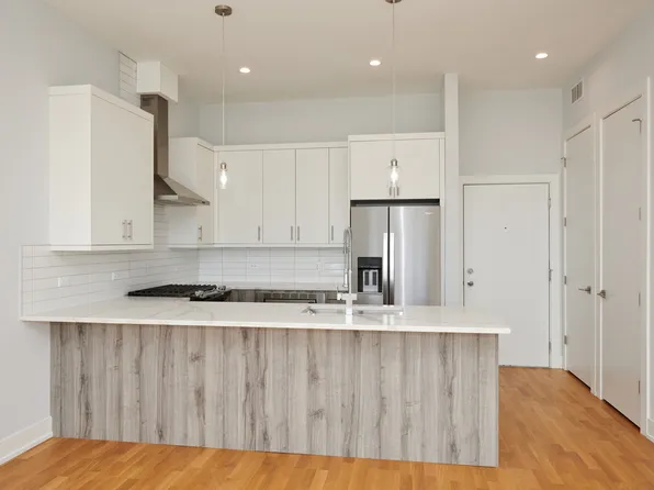 2137 W Madison St, Chicago, IL