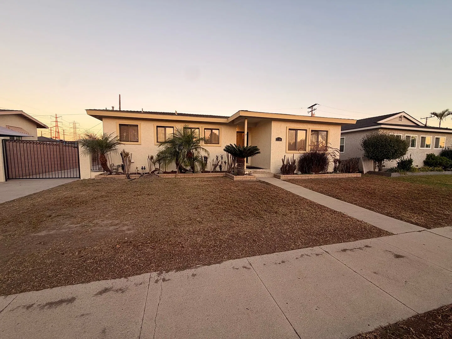 Beautifully Updated 3 Bed, 2 Bath Buena Park House for Rent! — Photo 2