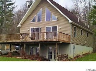 2810 Eastwoods Rd, Keuka Park, NY 14478
