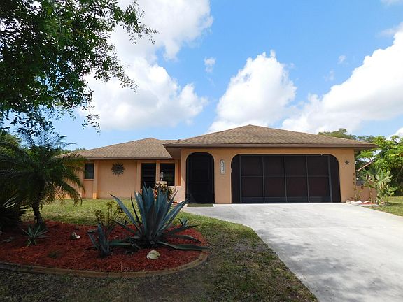 2nd image of 7067 Bargello St