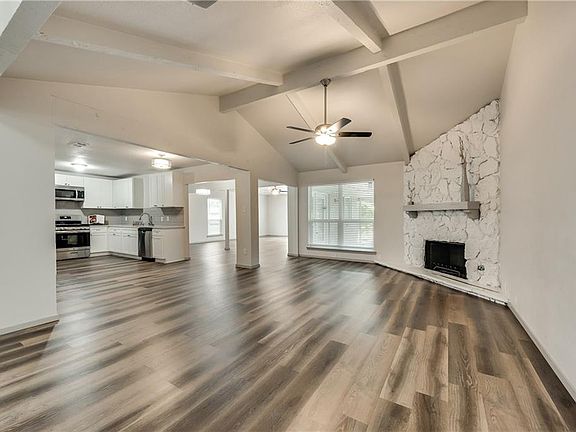 3rd image of 6648 Richardson Dr