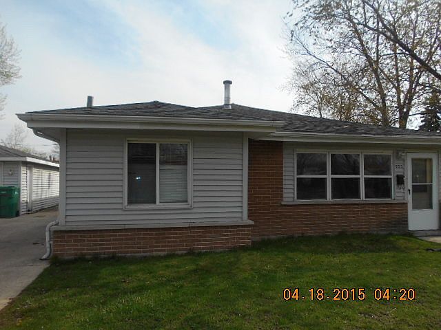1st image of 935 160th Pl