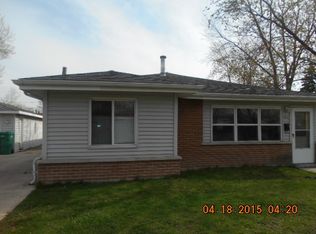 935 160th Pl, Calumet City, IL