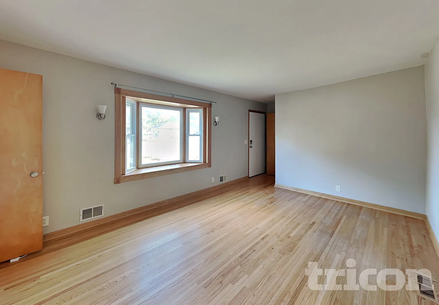 738 84th Avenue Northeast Spring Lake Park MN — Photo 3