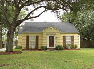 265 W Caldwood Dr, Beaumont, TX 77707