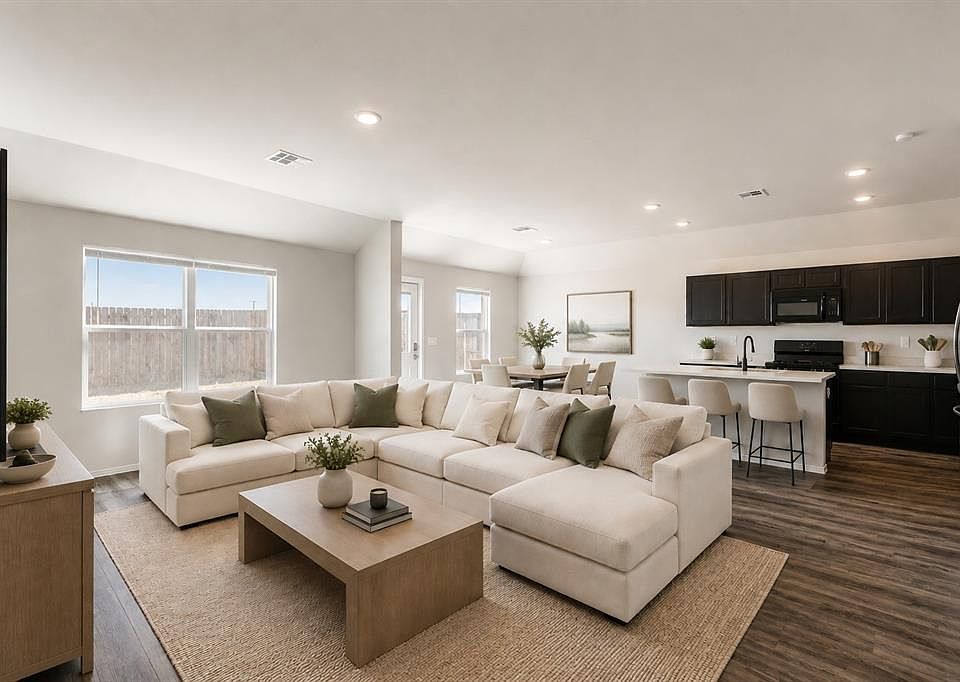 9504 Saddle Dr, Yukon, OK 73099 | Zillow