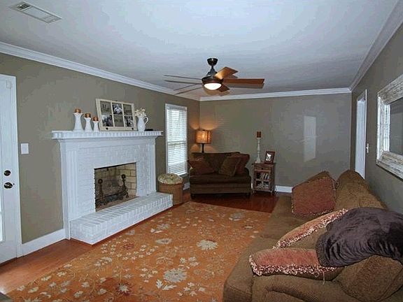 5th image of 2747 Jo Beth Dr
