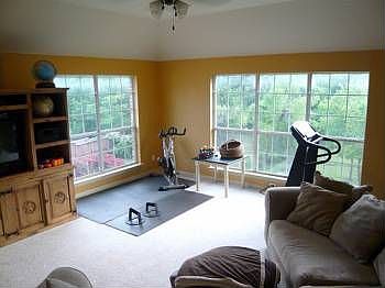 5th image of 6015 Aspen Estates Dr
