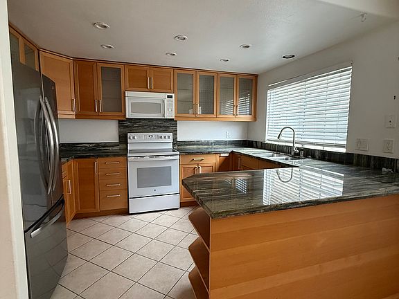 2nd image of 4070 Porte De Palmas