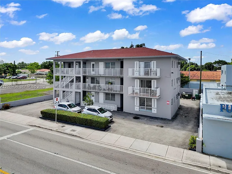 3424 W Flagler St #8 — Photo 15