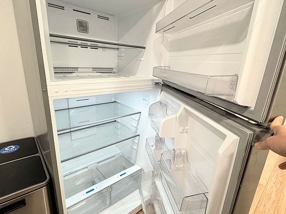 4th image of 5308 NE 4th St #2