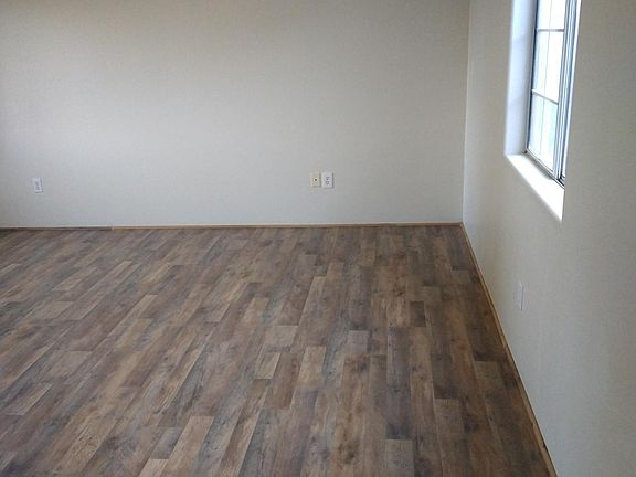 2nd image of 1554 E 107th St #1552