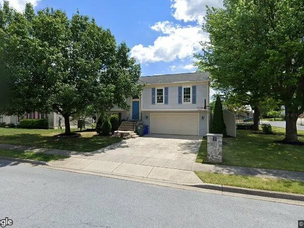 402 Navaho Dr, Frederick, MD 21701