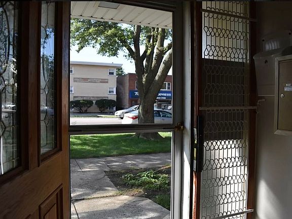 2nd image of 7814 W Belmont Ave
