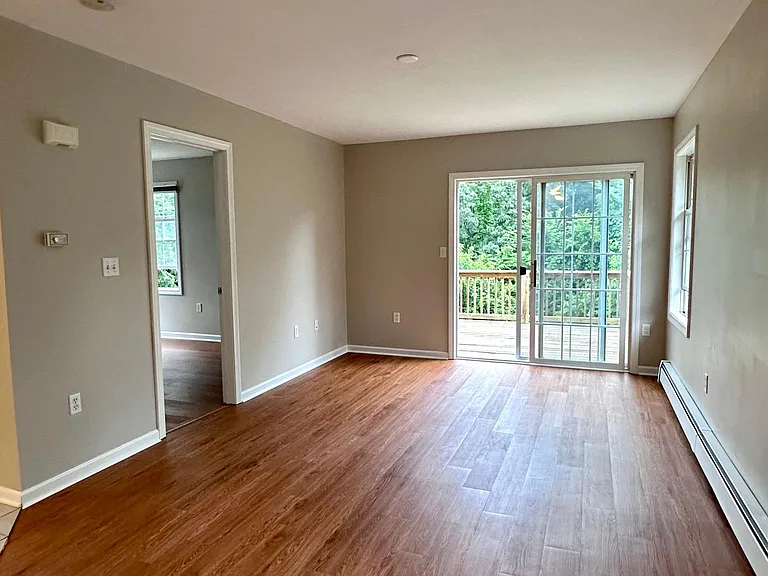 68 Lake St #2 — Photo 9