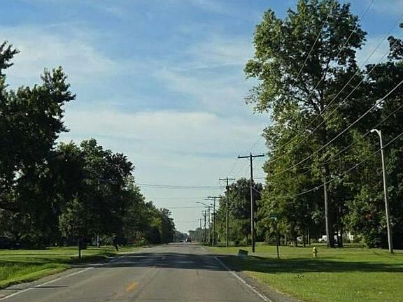 4th image of 5116 Lahmeyer Rd