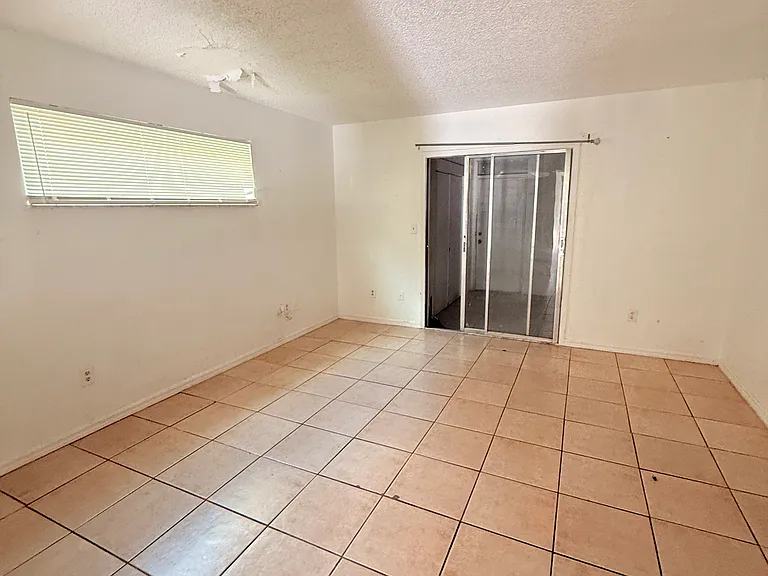 1058 Jack Calhoun Dr #1058 — Photo 6