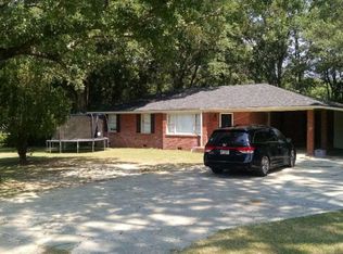 381 Lakeview Dr, Sycamore, GA 31790