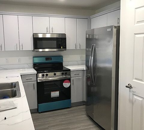 3rd image of 514 NE 25th Ave