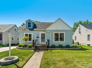 1606 Clark St, Dekalb, IL 60115