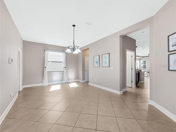 5th image of 8472 Nandina Dr