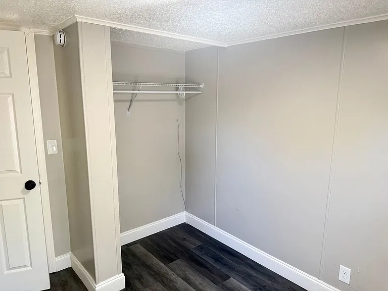 7213 N. Harney Road — Photo 9