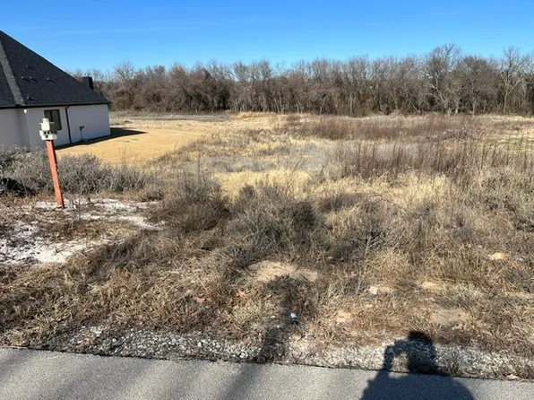 1014 Glenoaks Dr, Weatherford, TX 76088