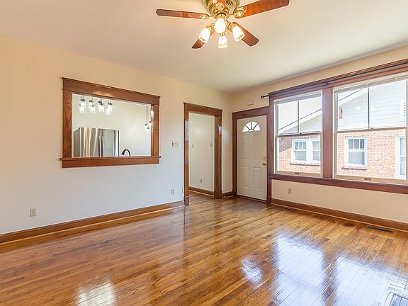 4th image of 803 Phillips Ave
