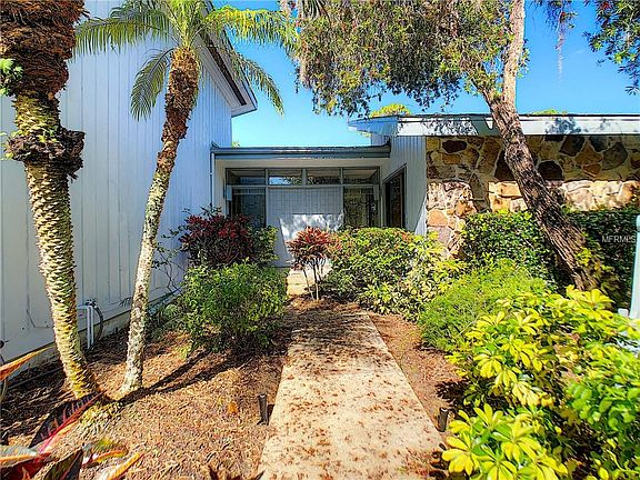 2nd image of 103 Canterbury Dr