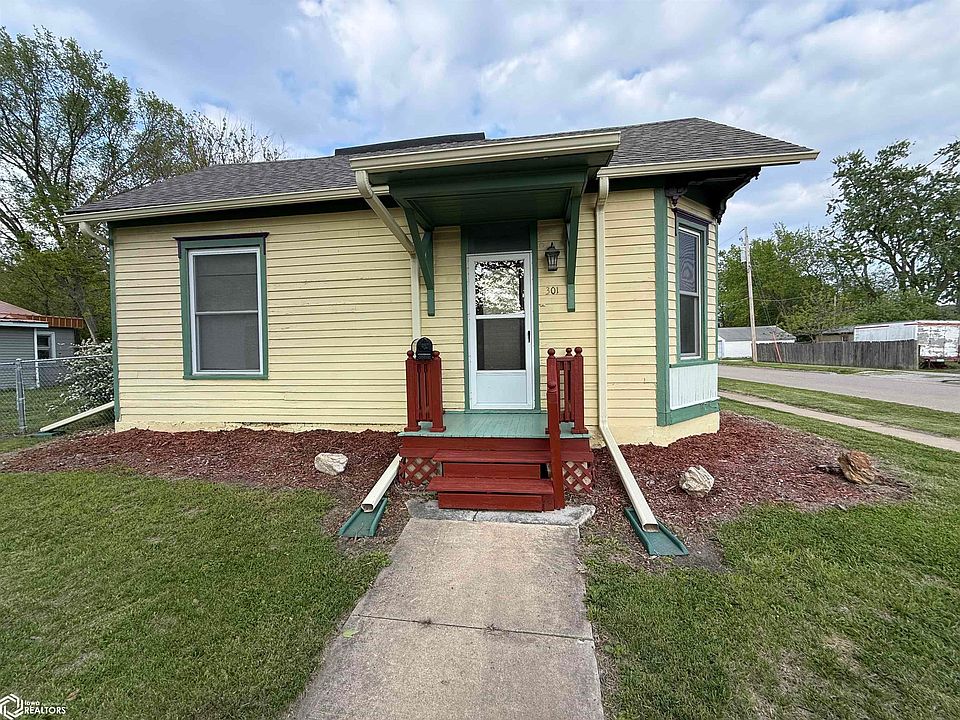 1st image of 301 N 6th St