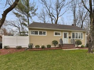 137 Haroldson Pl, Pompton Lakes, NJ 07442
