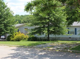 455 Abbott Rd, Lenoir City, TN 37771