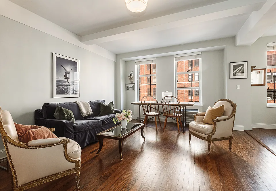 465 W 23rd St #14H