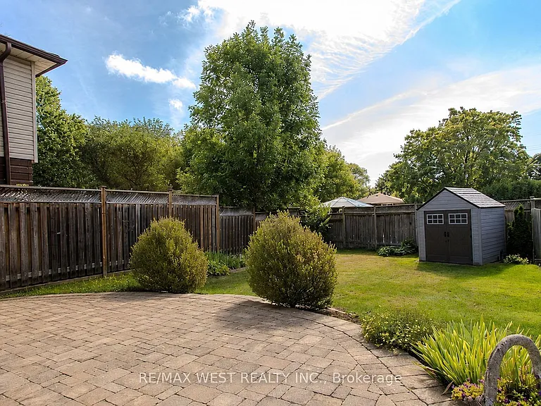 1254 Treeland St — Photo 21