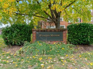 2262 Wheystone St, Vienna, VA 22182