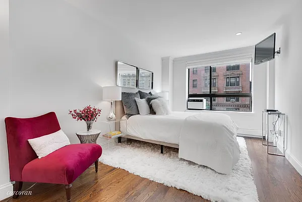 Sold by Corcoran | media 5