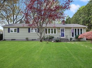 286 Hunt Ave, Warwick, RI 02886