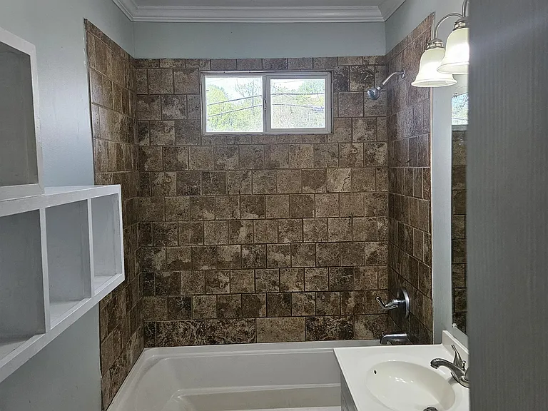 390 Harper Ave NW — Photo 12