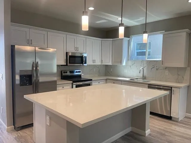 1335 E Pueblo Ave — Photo 1