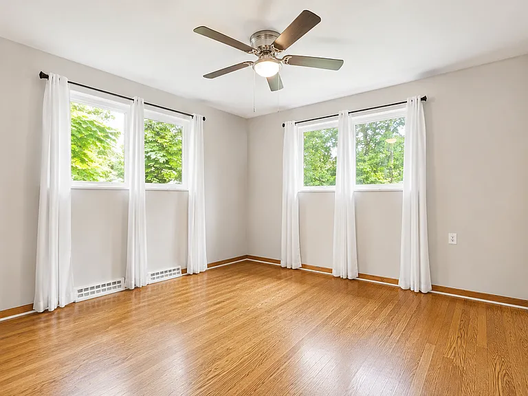 8912 E Plain Dr — Photo 12