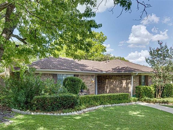 2nd image of 3627 Wellington Pl