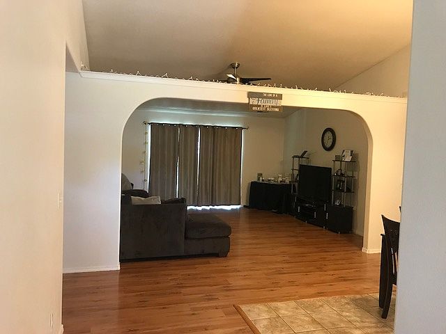 2nd image of 249 Oak Crest Way