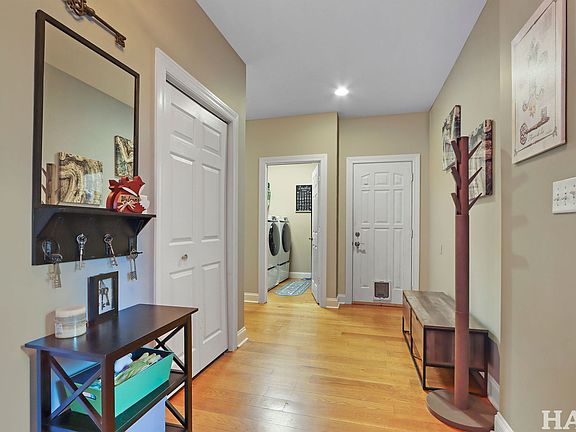 4th image of 26332 N Hickory Ave